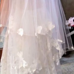 Grace Loves Lace Ivory Veil